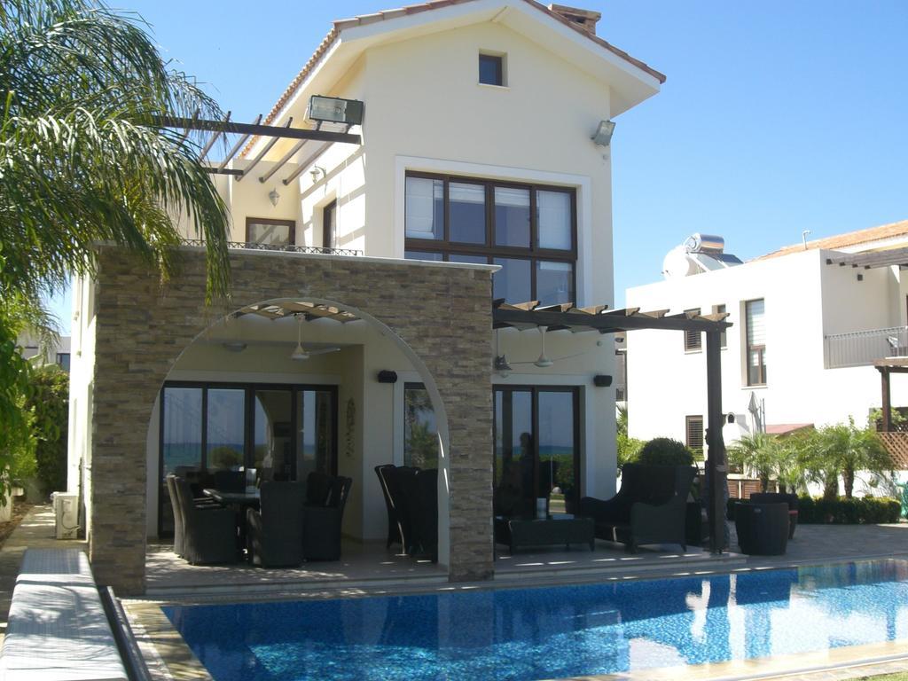 Ionion Beachfront Villa ไอยานาปา ห้อง รูปภาพ
