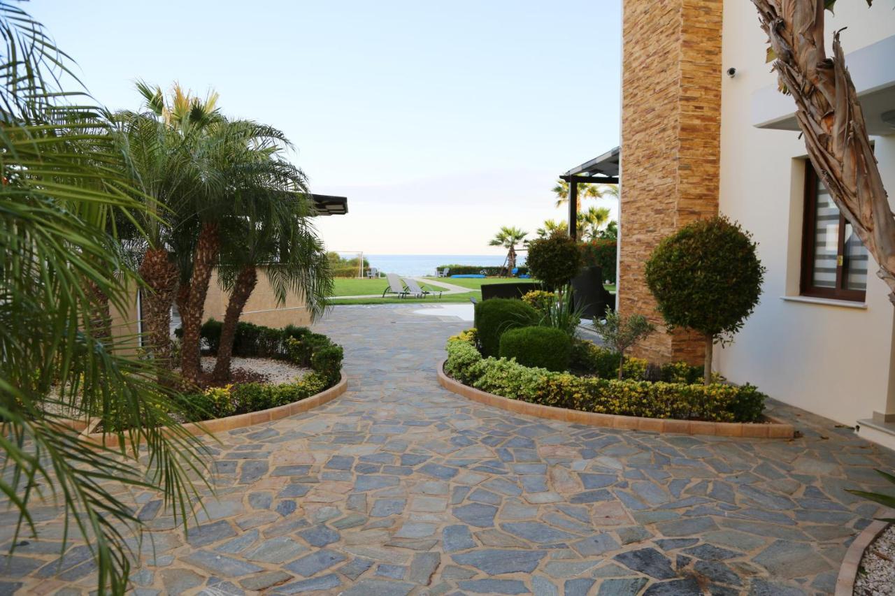 Ionion Beachfront Villa ไอยานาปา ภายนอก รูปภาพ